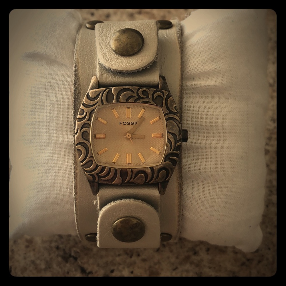Fossil women’s leather watch